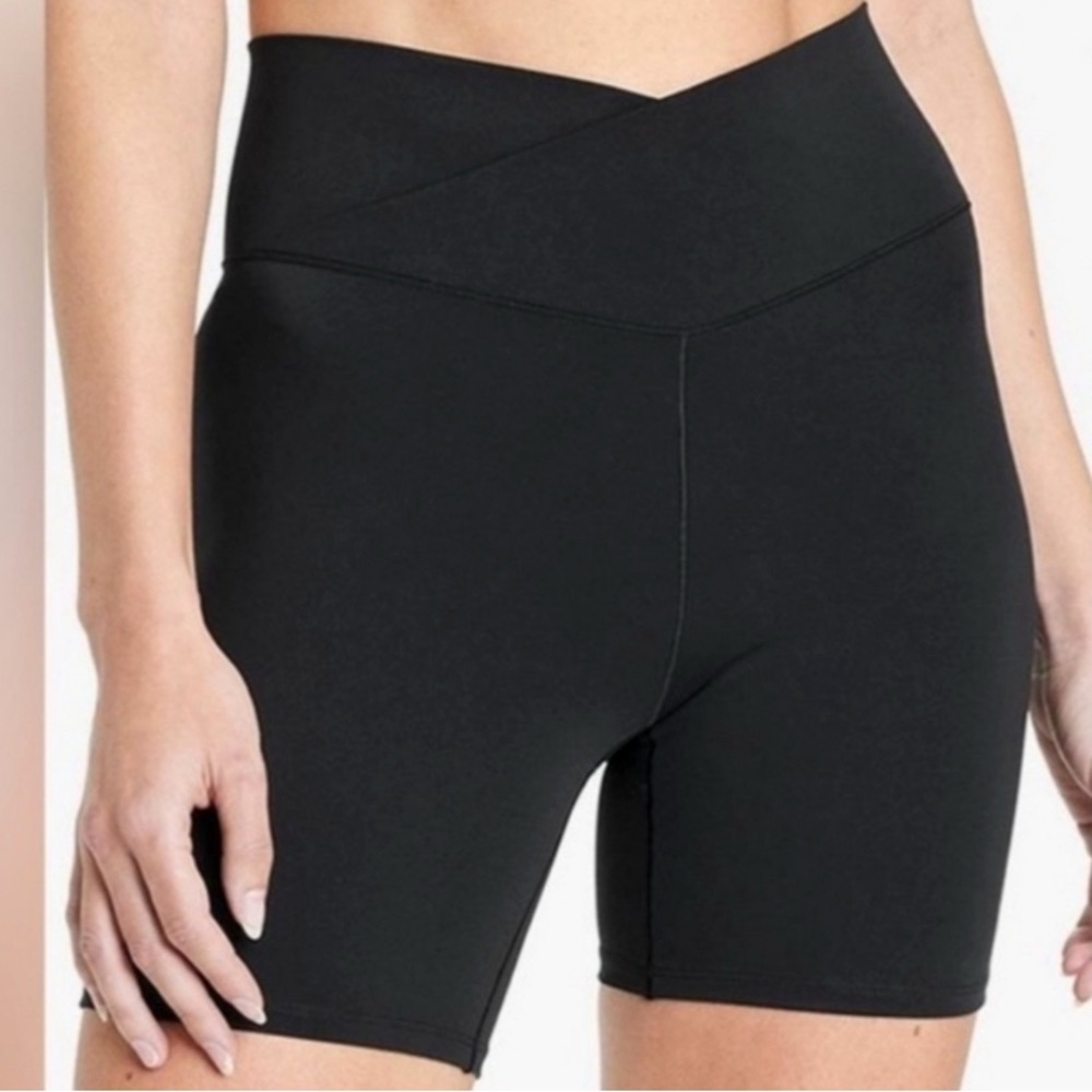 Lot Of FourJoyLab biker workout shorts (4)lot size medium.